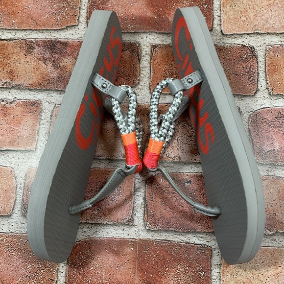 Circus by Sam Edelman MOTT style flip flop size 6M - Picture 4 of 8